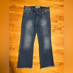 Women’s Medium Wash Disclosed Flare Jeans